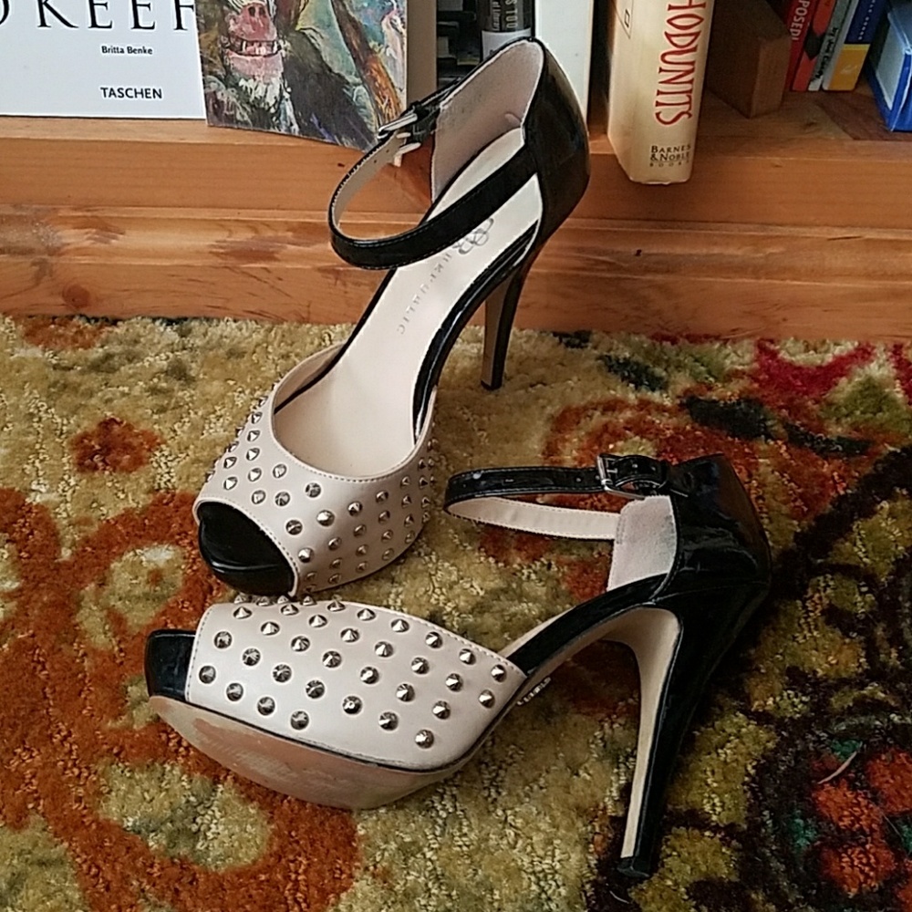 Rock and Republic "Kurt Tan" studded high heels